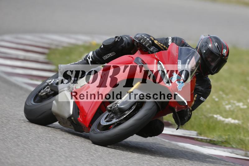 /10 20.04.2026  Pluess Moto Sport ADR/Freies Fahren/74